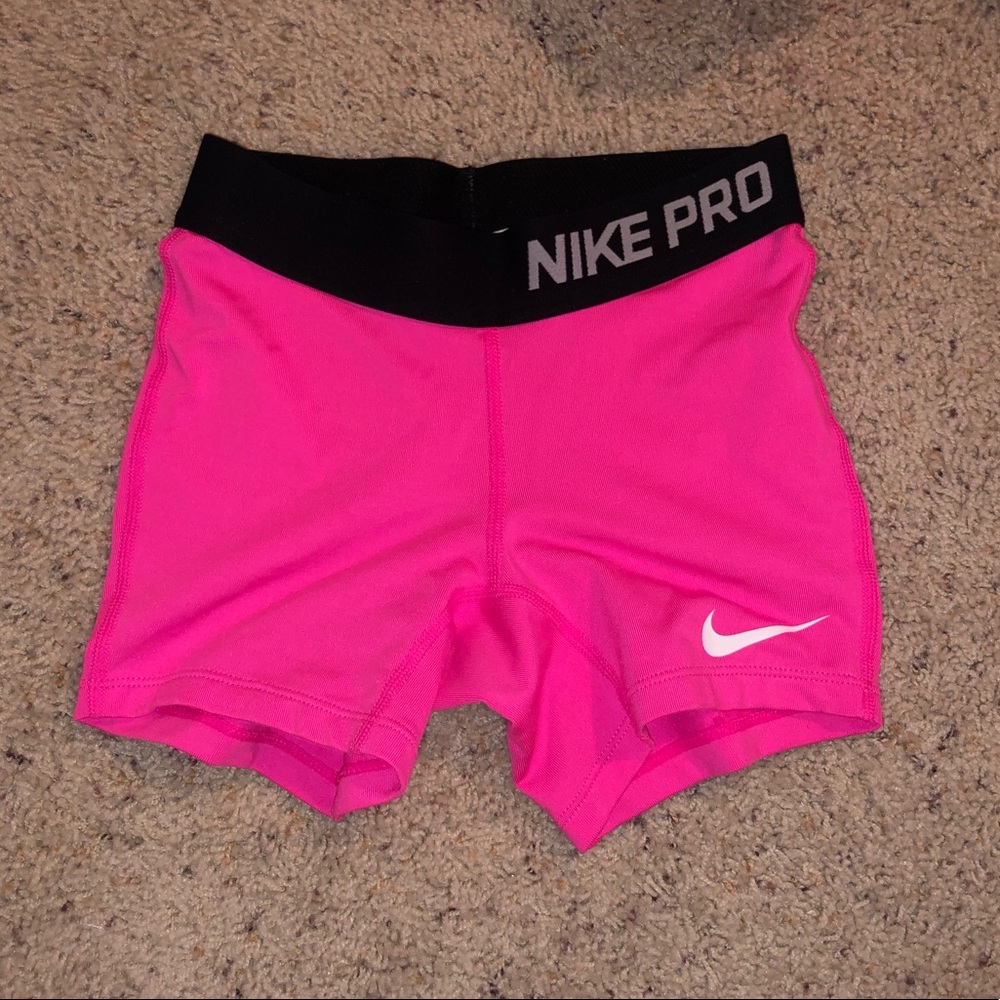 Nike pro